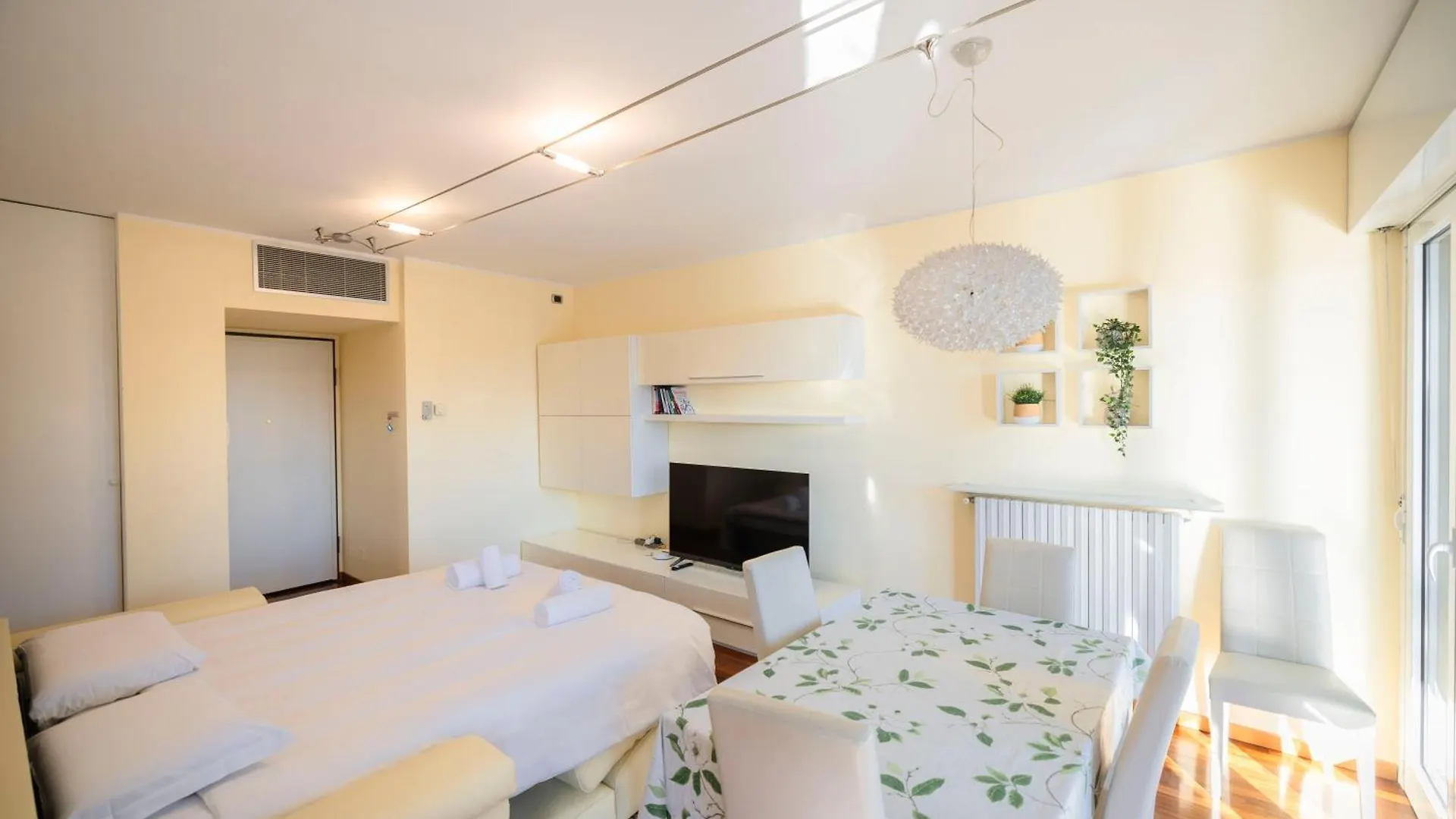 Splendido Bilocale A Due Passi Da Bicocca - M5 Apartment Milan Italy